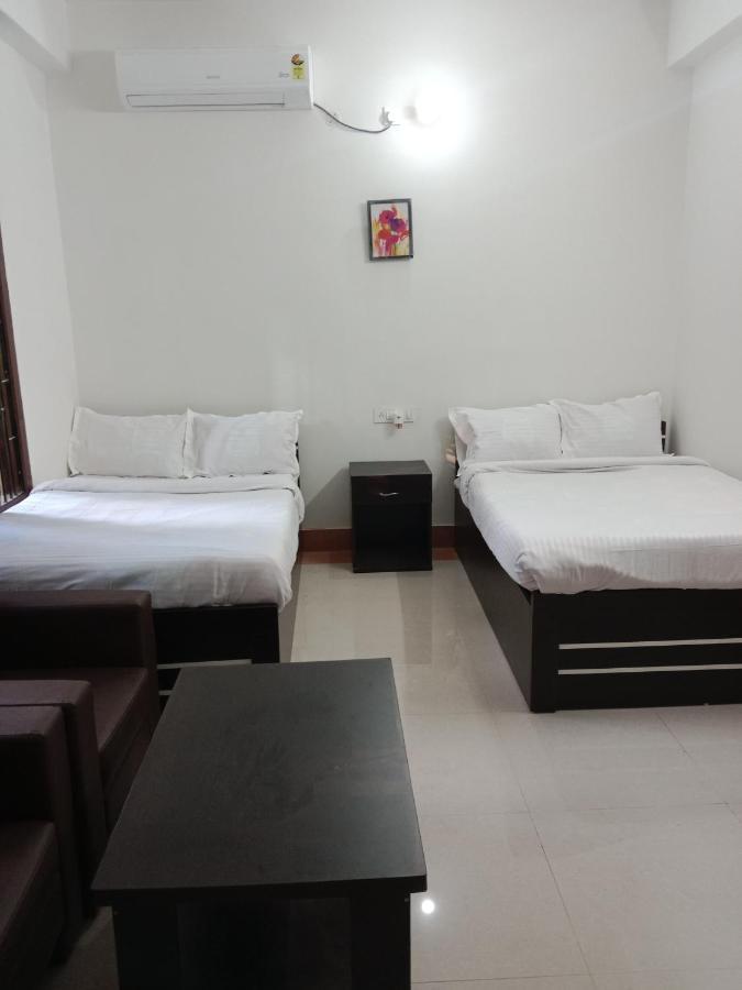 Niroda Guest House Guwahati Eksteriør bilde