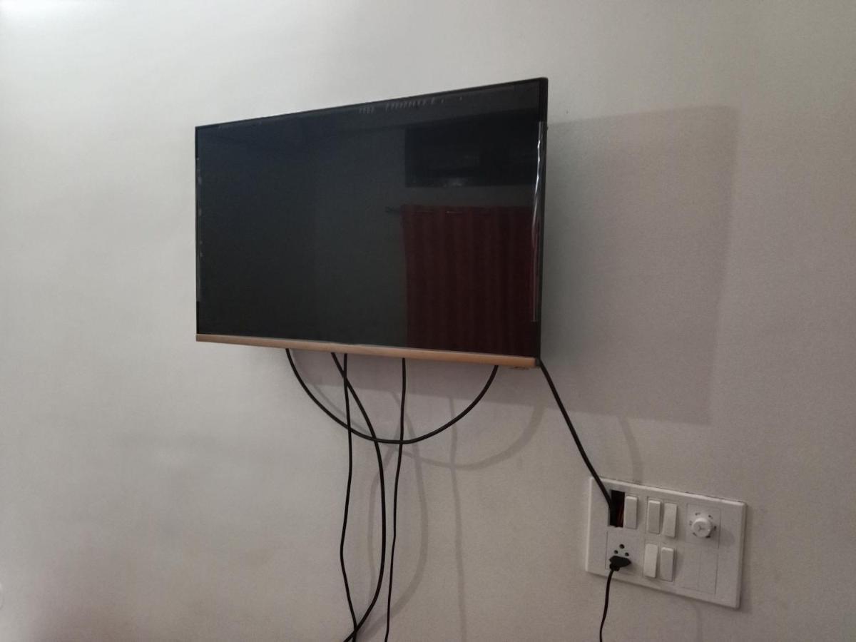 Niroda Guest House Guwahati Eksteriør bilde