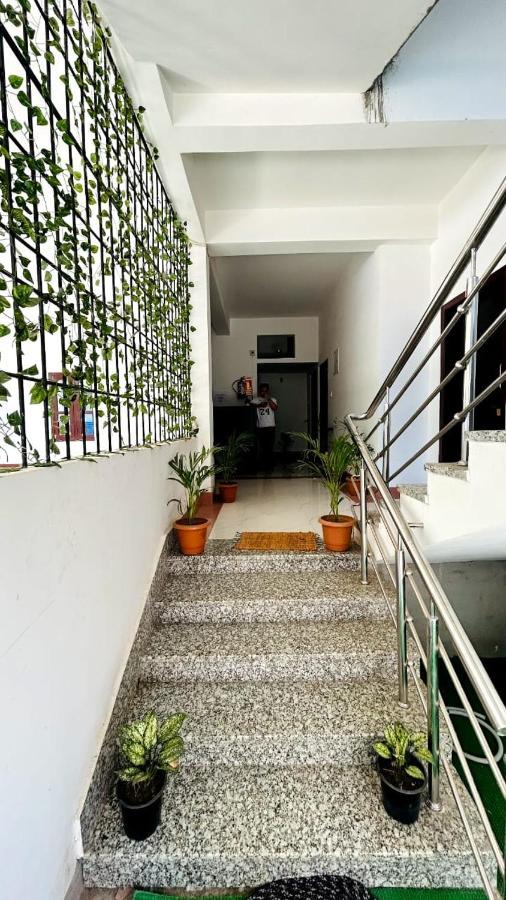 Niroda Guest House Guwahati Eksteriør bilde